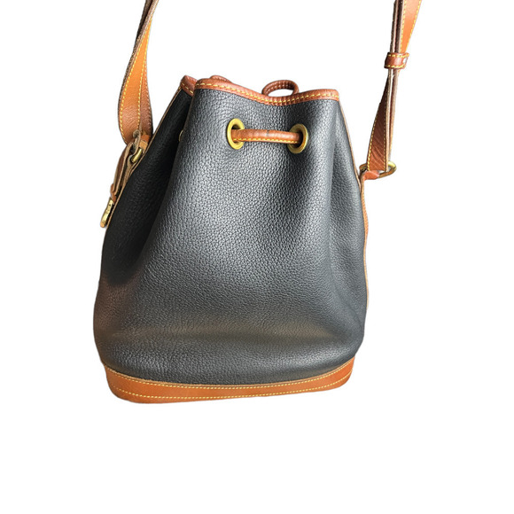 Dooney & Bourke Drowstring Bucket Bag / A2215116 Made In U.S.A - Picture 4 of 16